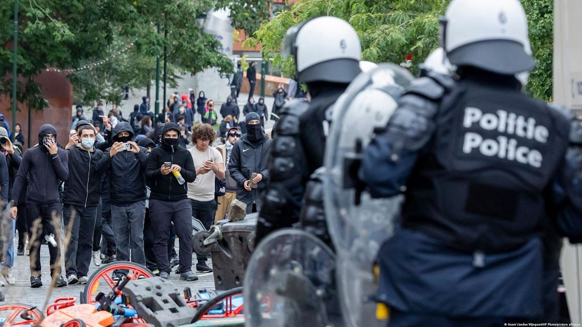 Bélgica arde: más de 100 detenidos en protestas contra el ajuste del Gobierno