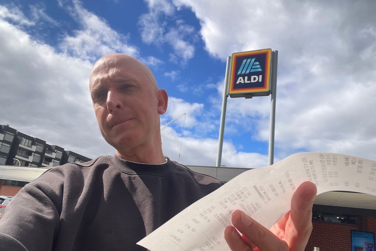 Aldi's receipt security gates: What's really in the paper?