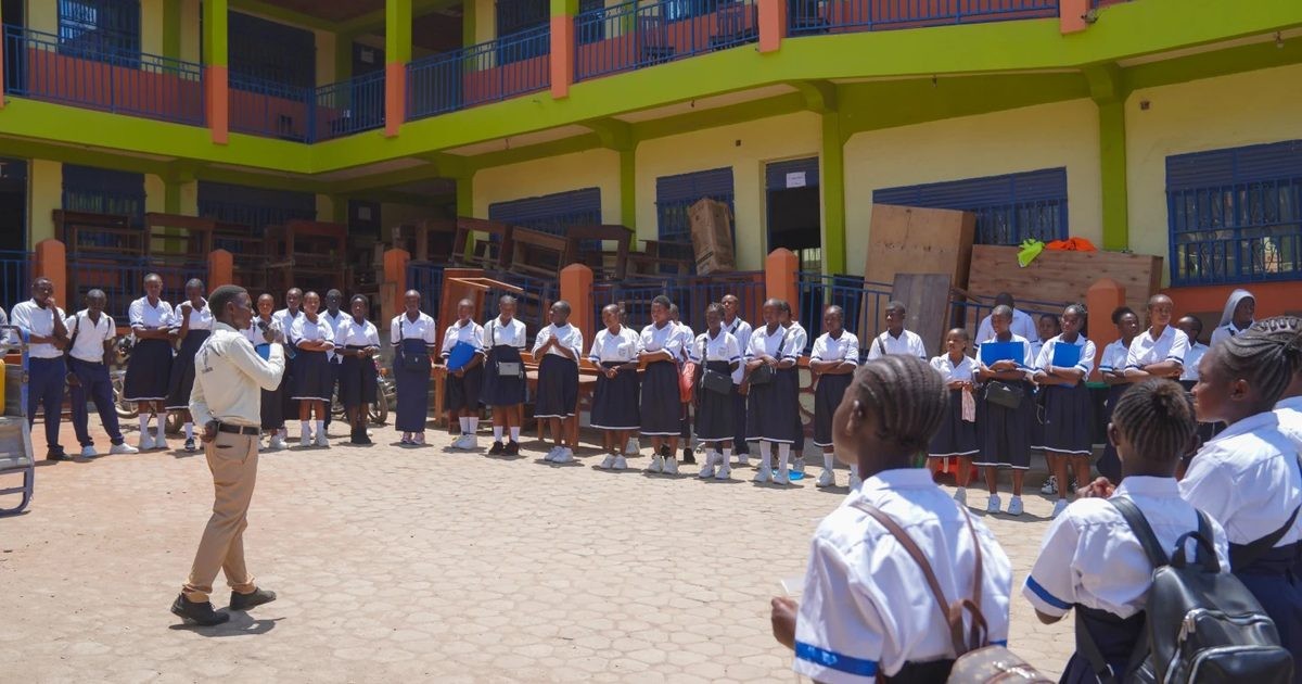 Congo reabre escuelas en plena epidemia de ébola: el imperialismo mira hacia otro lado mientras mueren los niños