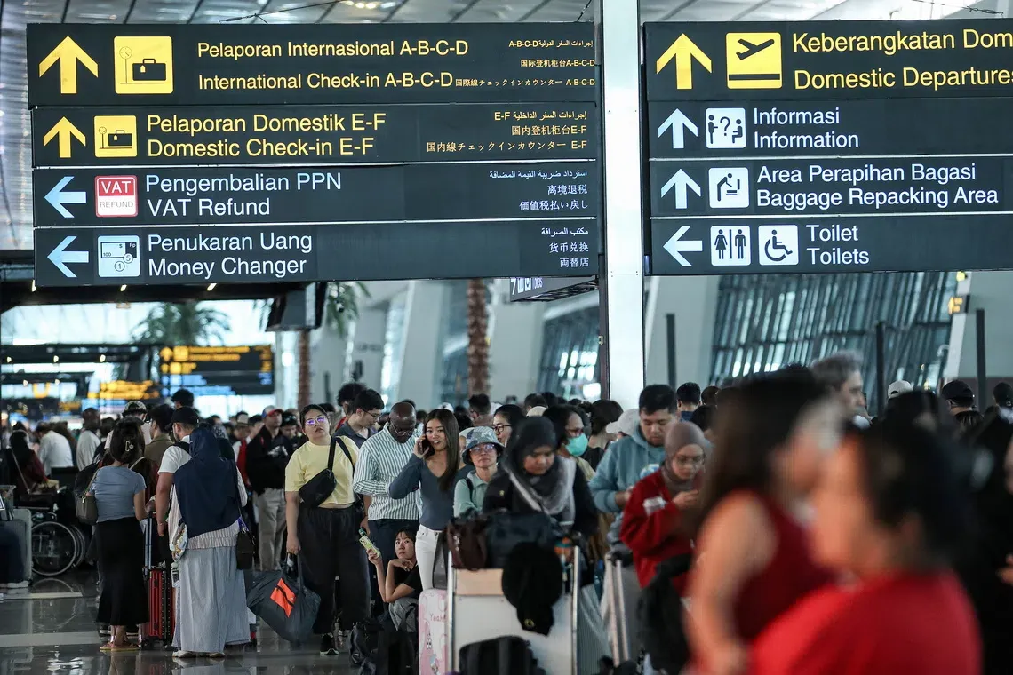 Jakarta airports reopen as Anak Krakatau ash clears, but flight recovery lags