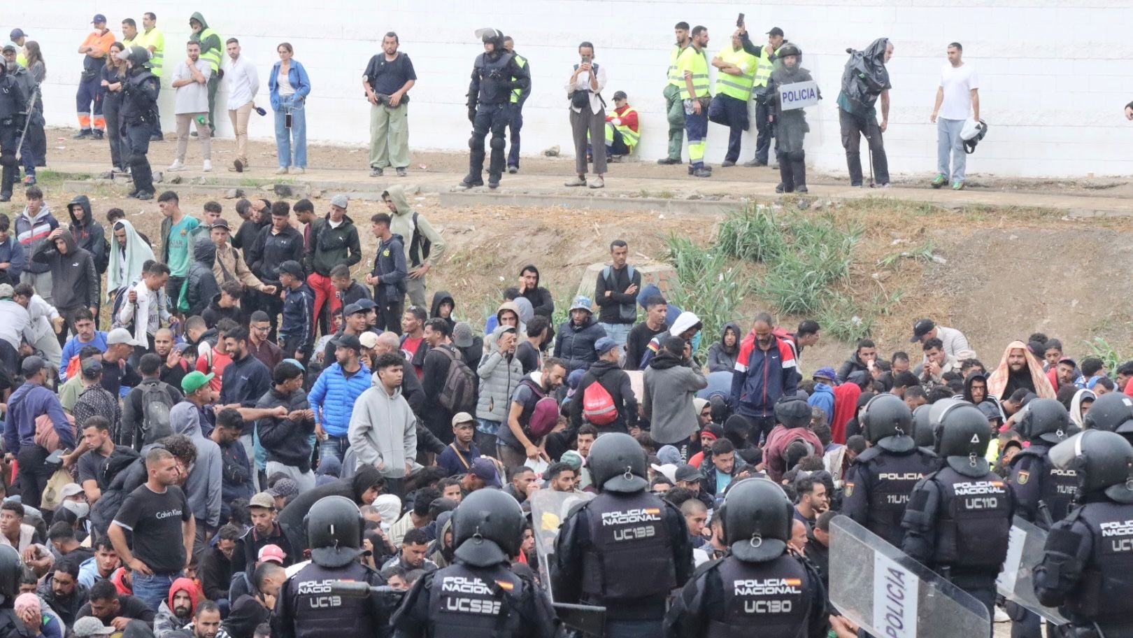 Ceuta: el imperio yanqui expulsa a los hermanos migrantes mientras el pueblo resiste