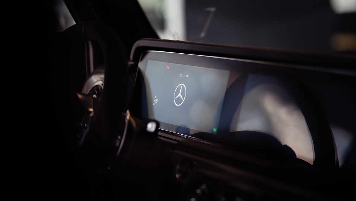 Mercedes fait marche arrière : le tactile ne remplacera jamais le geste