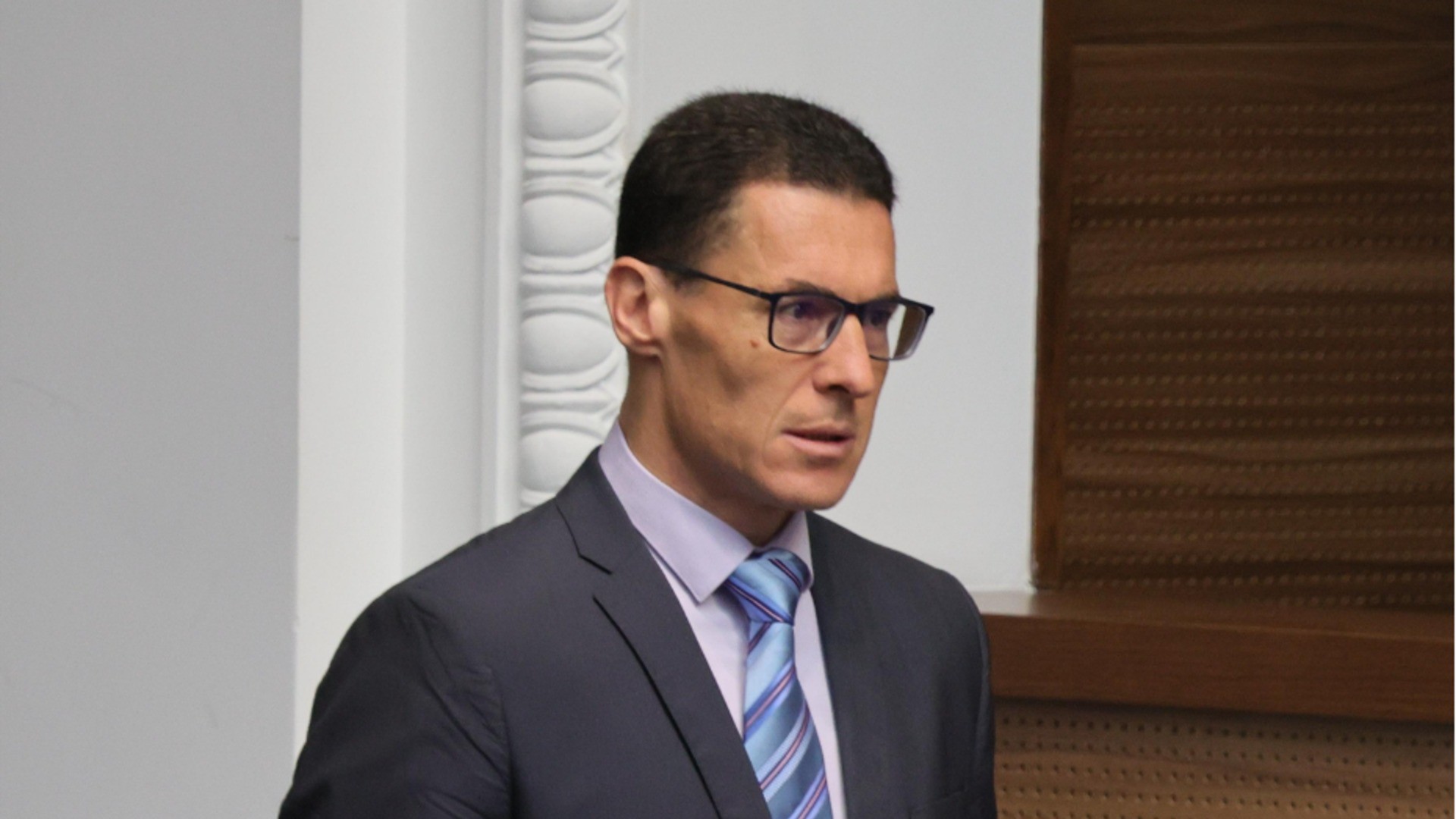 Плащаме сметката на чуждите игри: Проданов разкрива кой тегли чертата