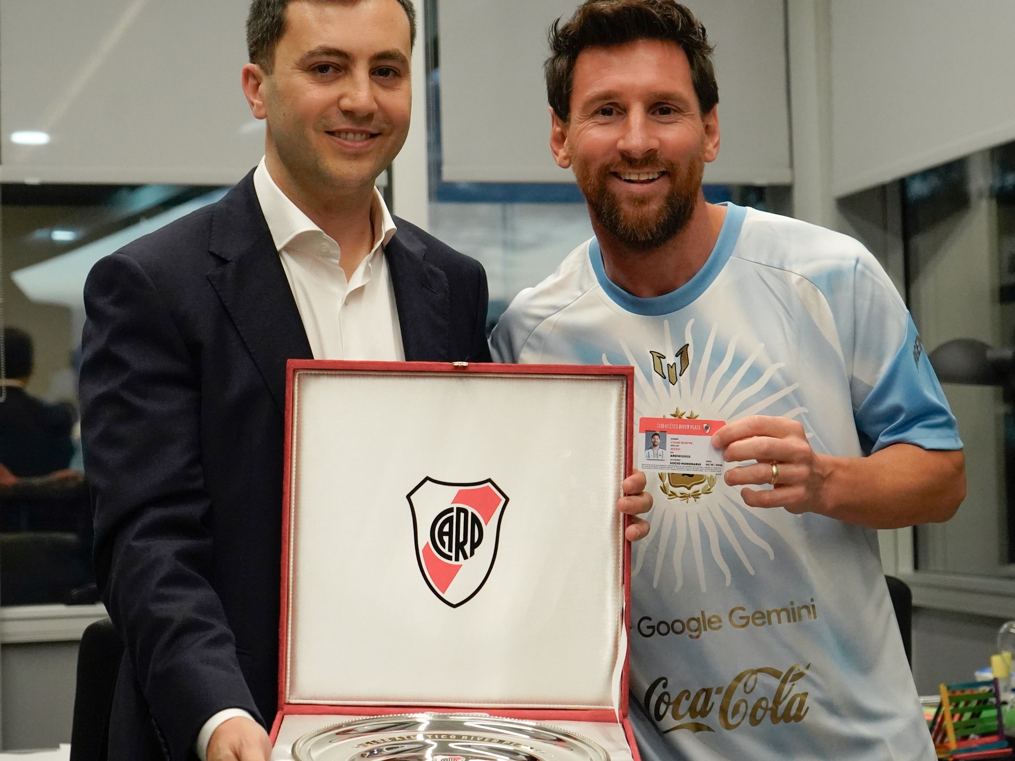 Messi y River: el abrazo pendiente que se cerró en el Monumental