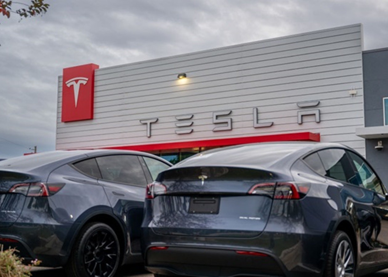 Tesla подолала бар'єри: рекордні поставки у другому кварталі