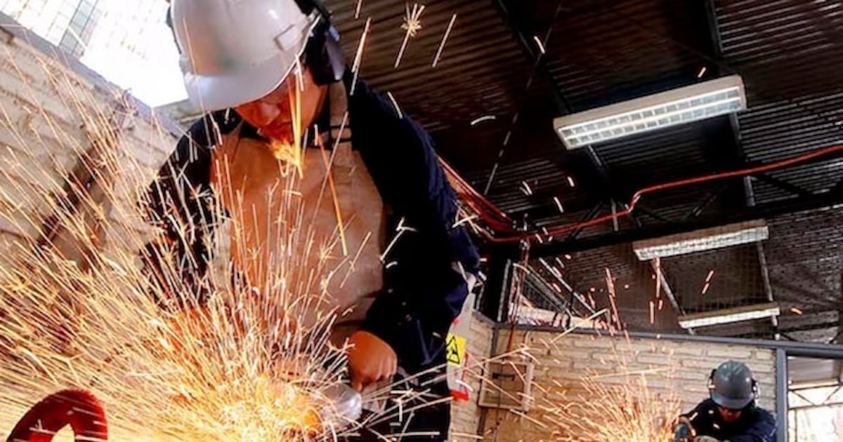 Chile respira: la economía crece en junio, pero el alivio es para pocos