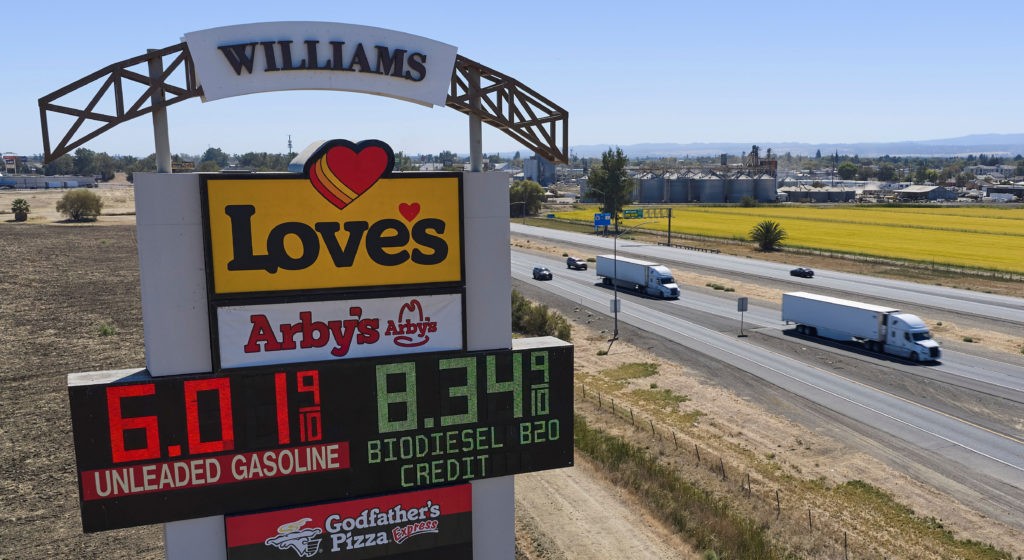 Trump's Russian Diesel Deal Rattles Congress, and Iowa Is Watching the Pump